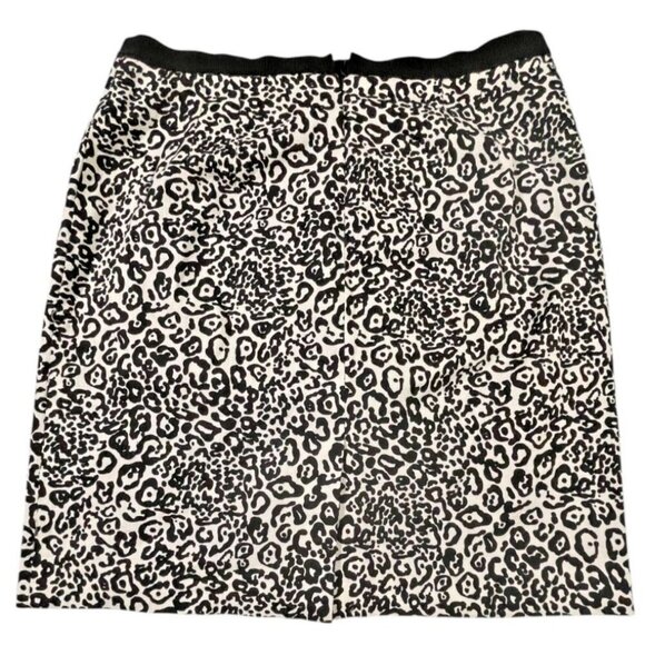 Ann Taylor Chic with a Modern Twist – Leopard Print Skirt (Size 10) - Picture 2 of 6